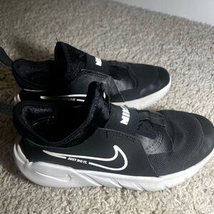 Nike Kids Black and White Sneakers